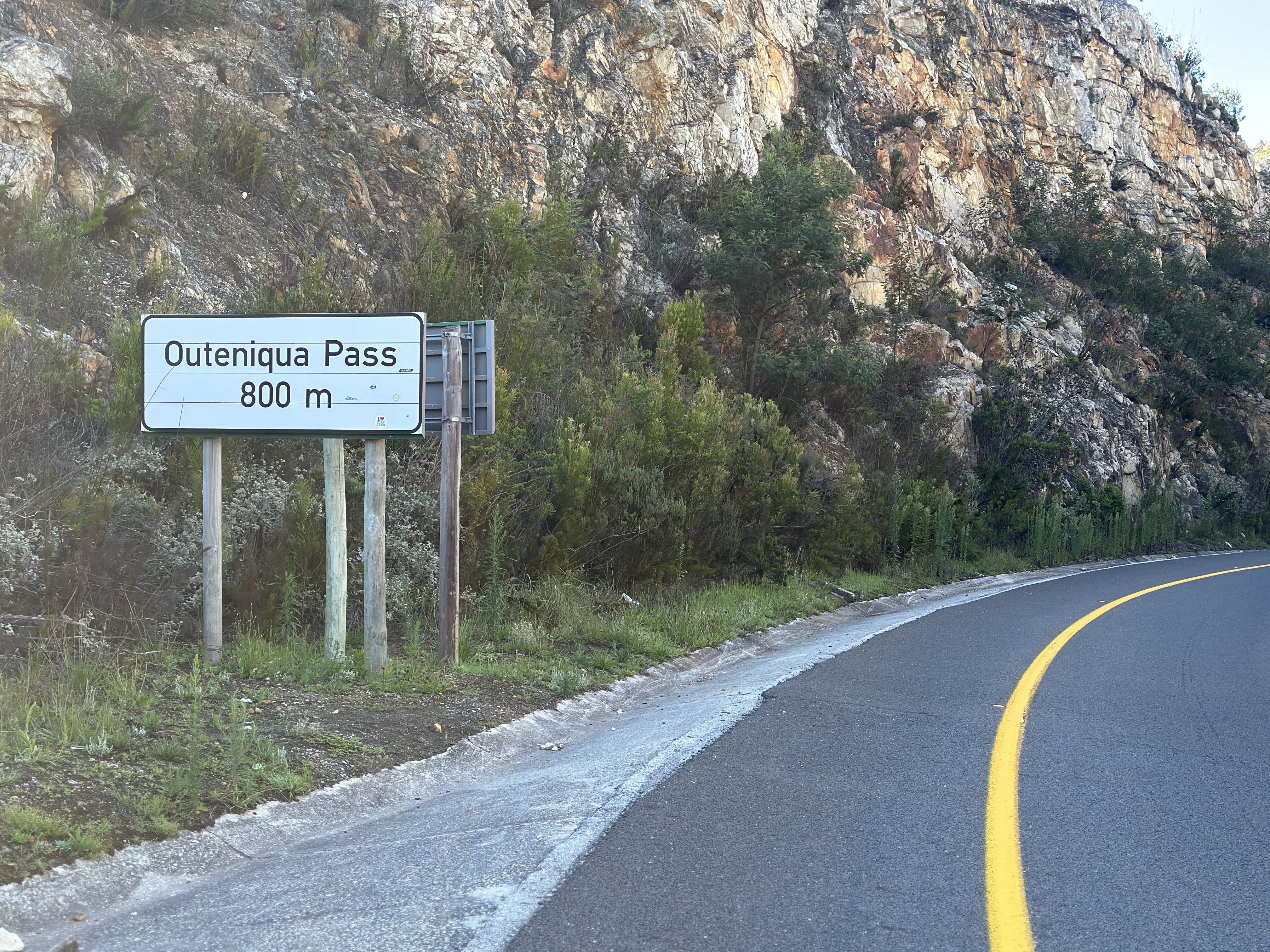 Oudtshoorn Pass Summit