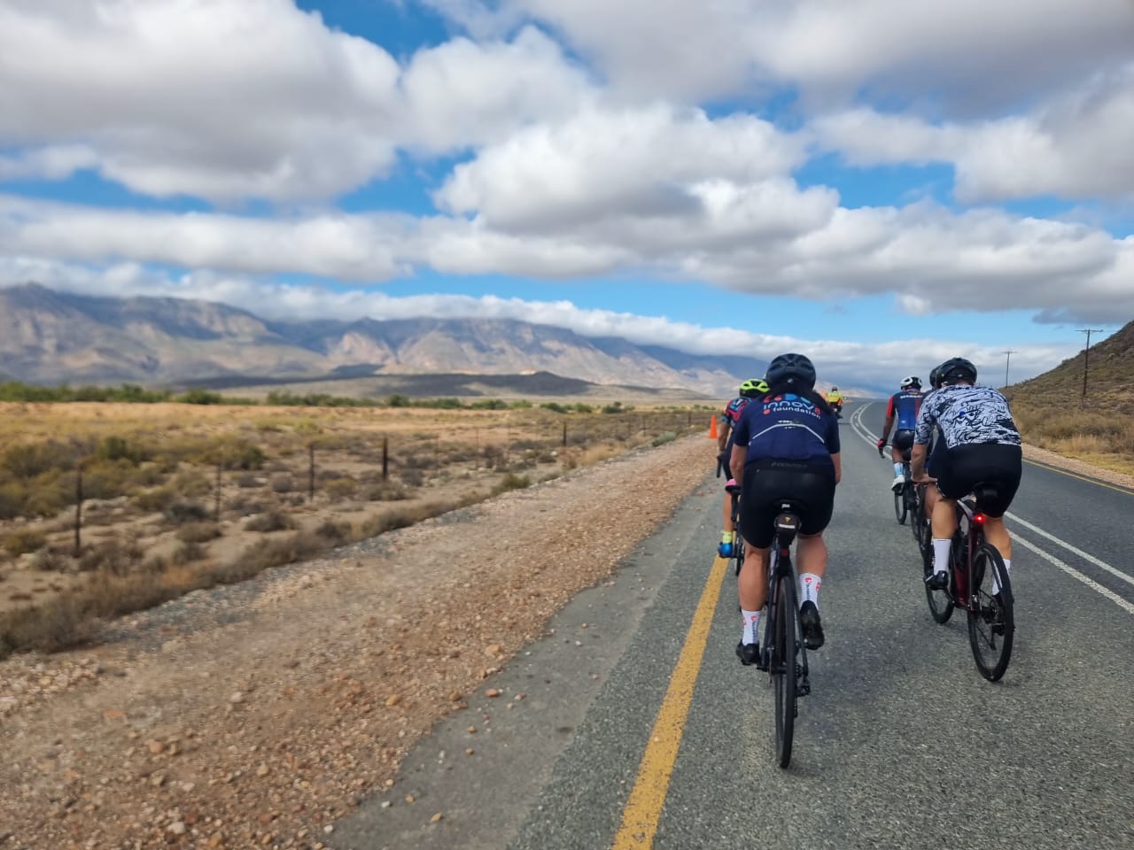 riders on stage 4